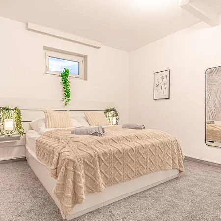 Luxury Vienna 6Br Villa With Private Pool & Sauna - Pets Allowed Exterior foto
