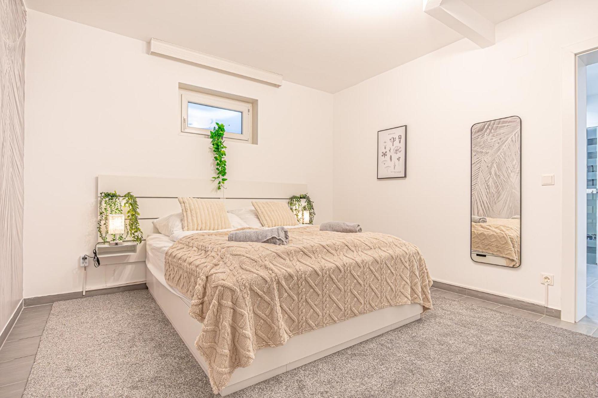Luxury 6br-4ba With Private Pool & Sauna - Pets Allowed Villa Vienne