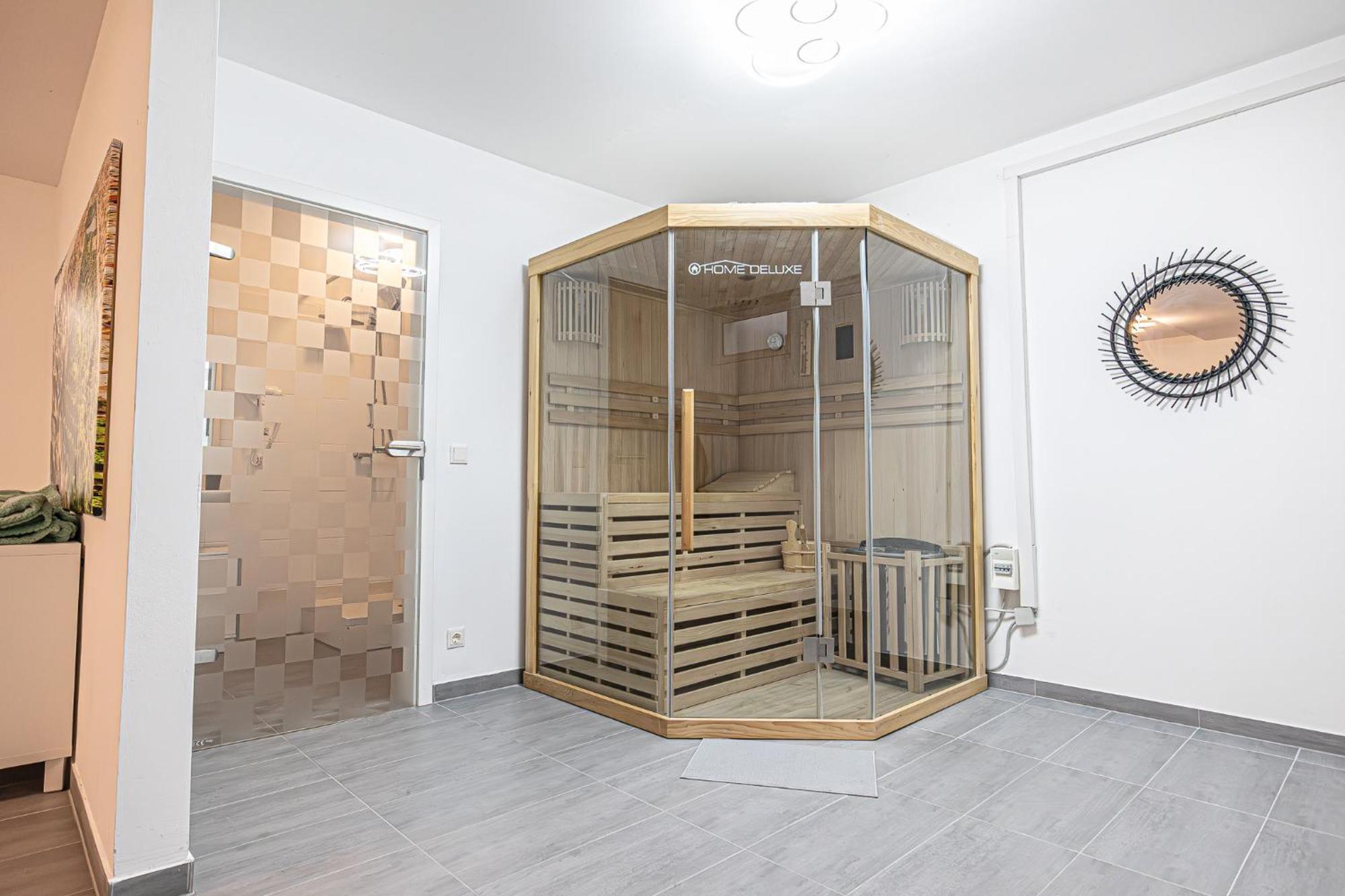 Villa Luxury 6br-4ba With Private Pool & Sauna - Pets Allowed Vienne