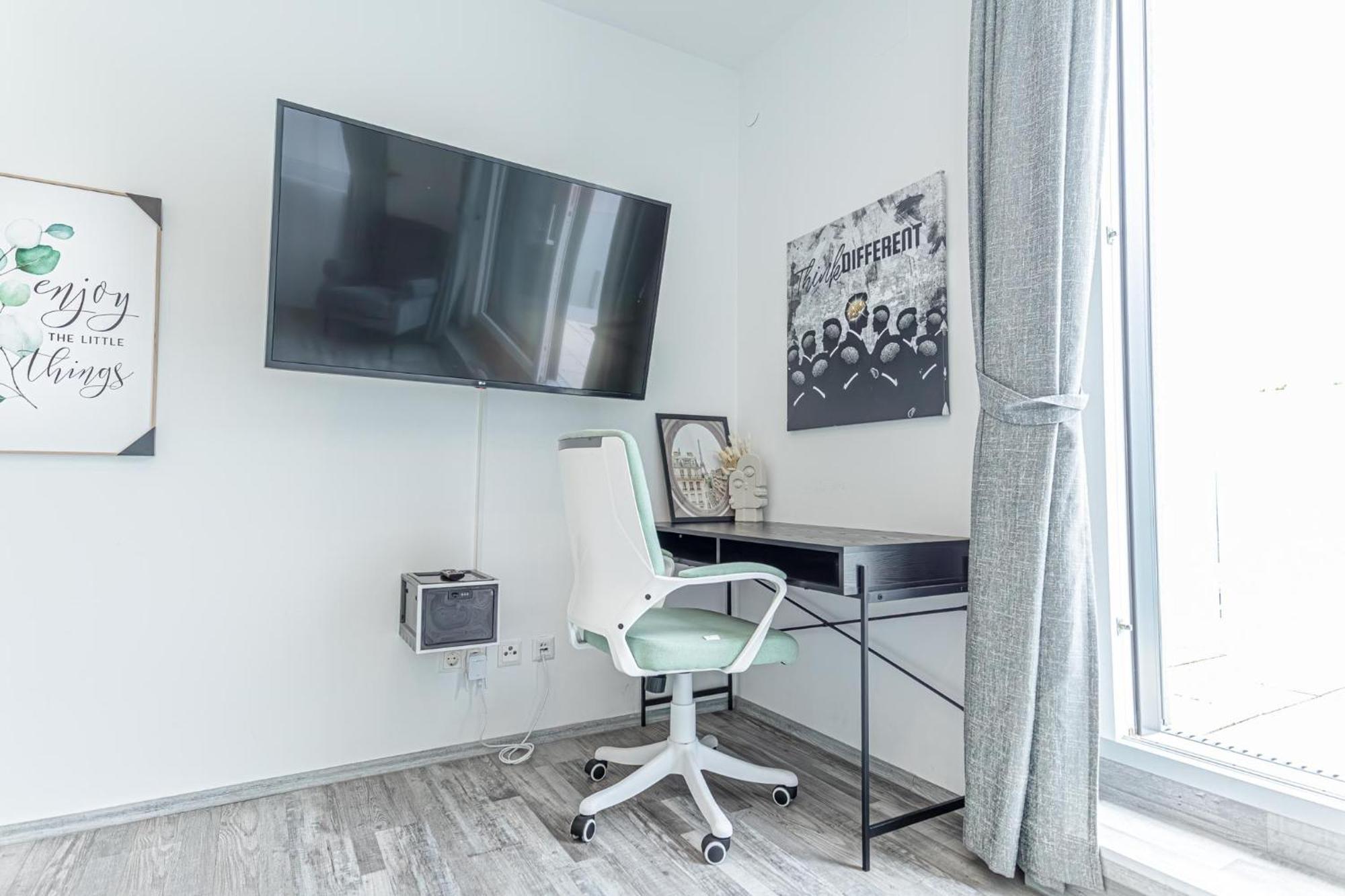 Luxury 6br-4ba With Private Pool & Sauna - Pets Allowed Vienne