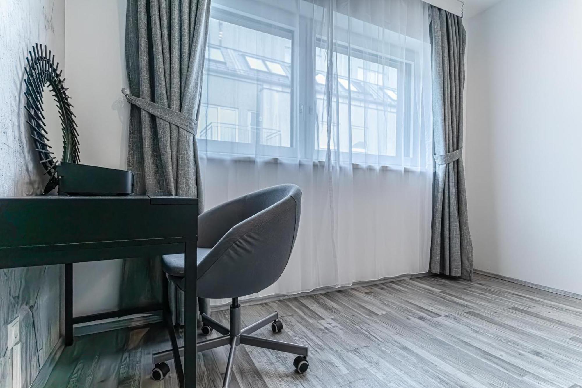 Luxury 6br-4ba With Private Pool & Sauna - Pets Allowed Vila *