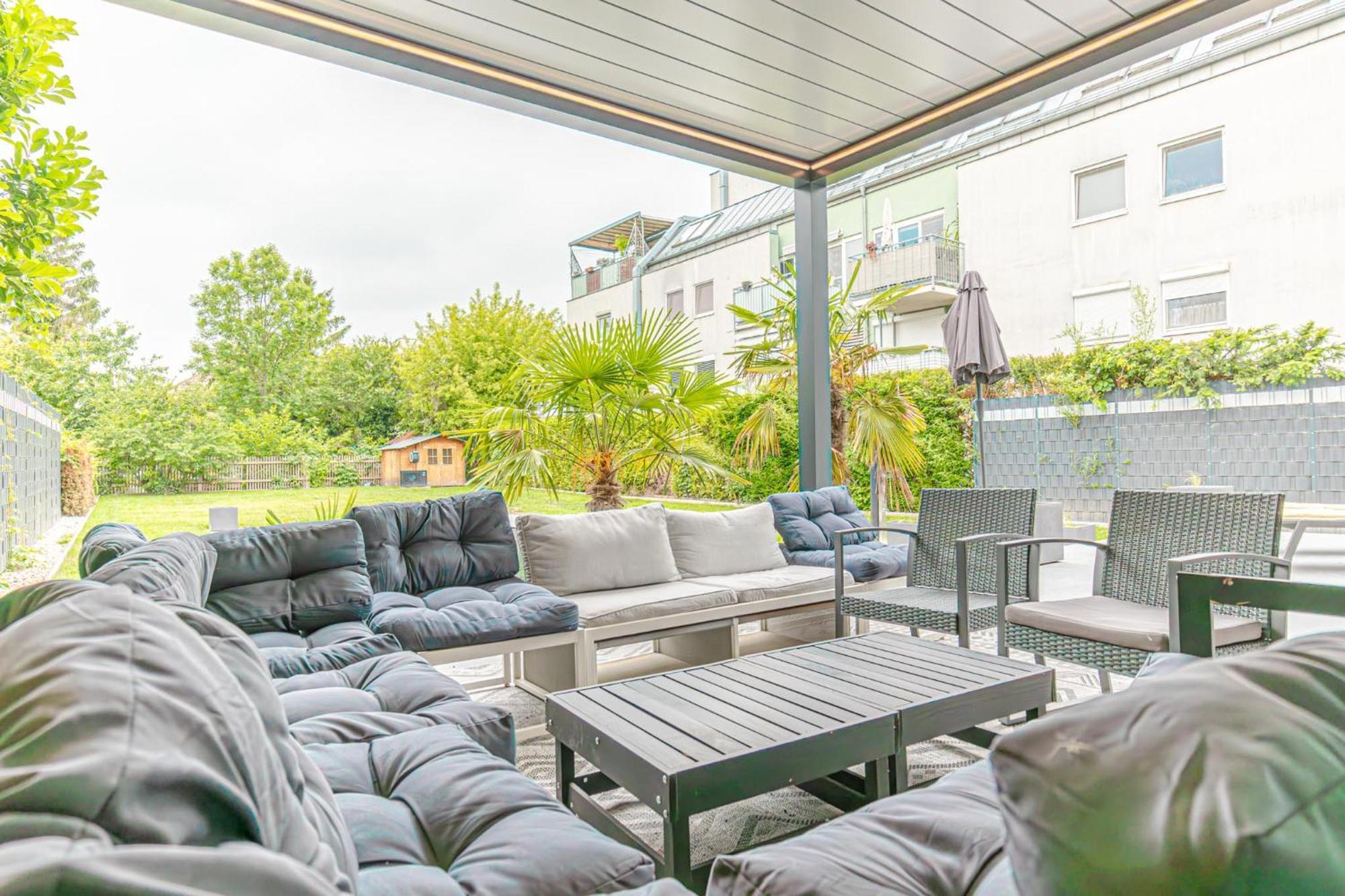 Luxury 6br-4ba With Private Pool & Sauna - Pets Allowed * Vienne