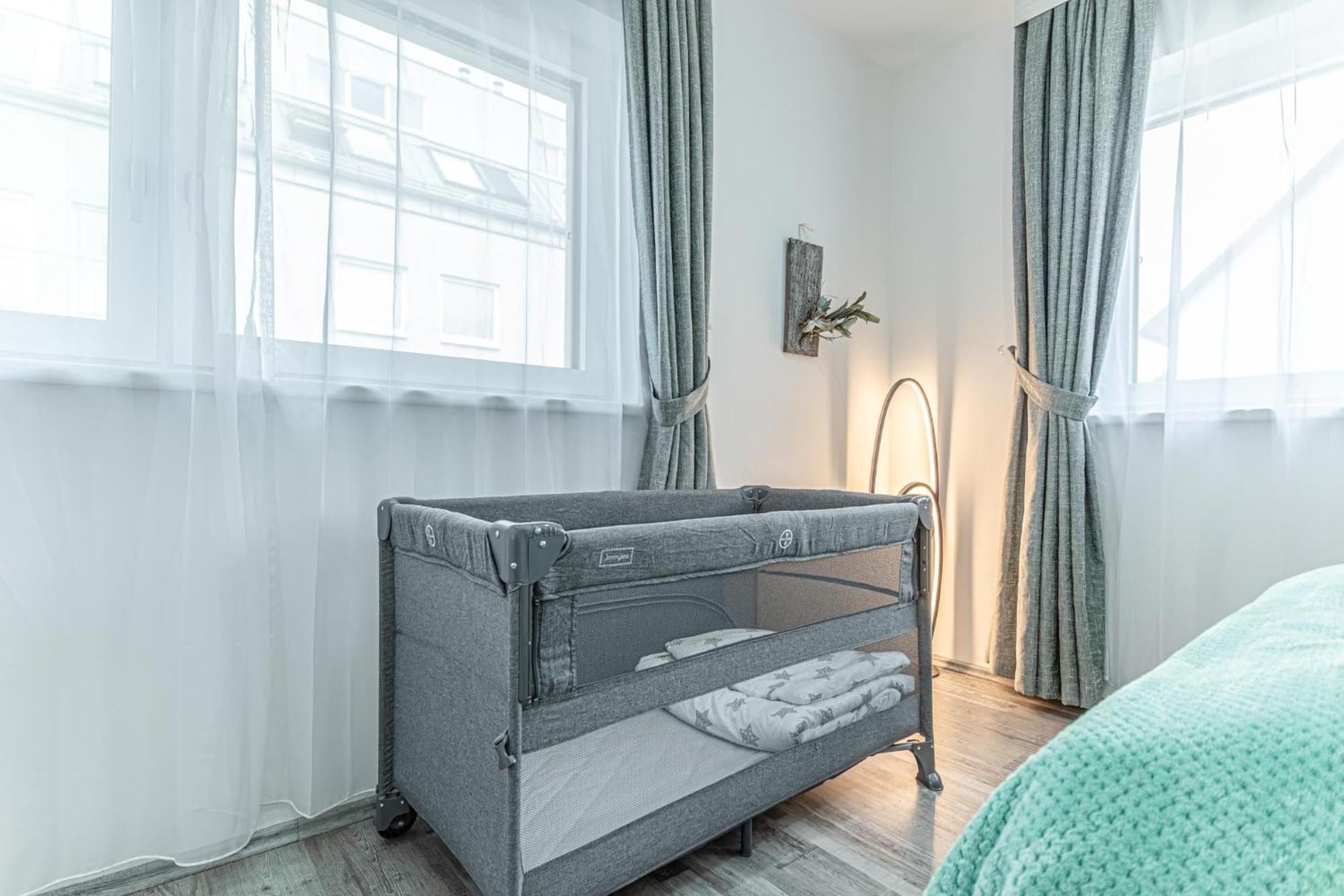 Vila Luxury 6br-4ba With Private Pool & Sauna - Pets Allowed
