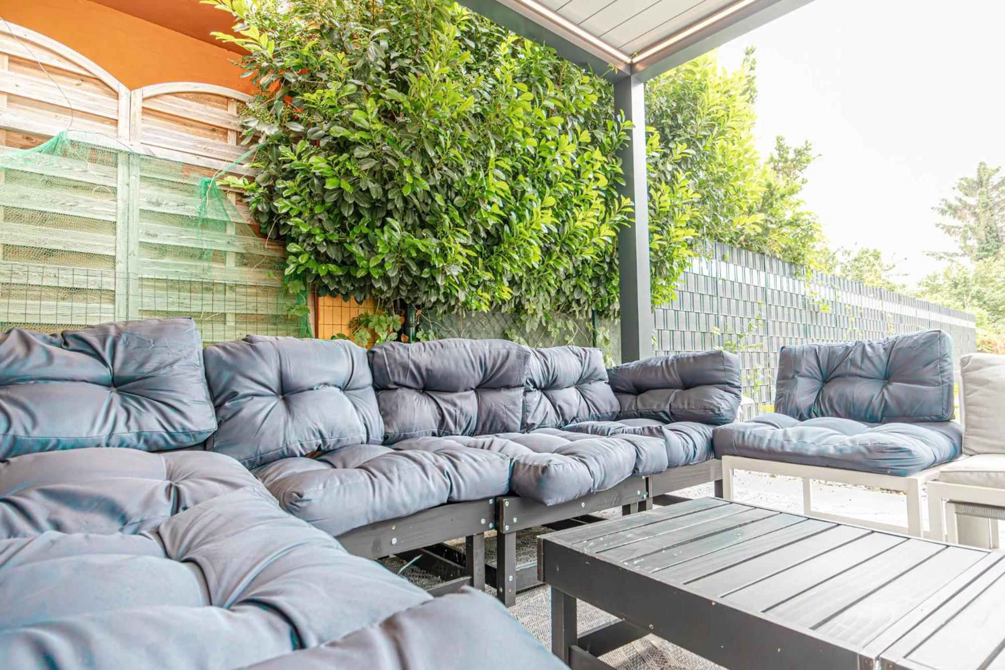 Luxury 6br-4ba With Private Pool & Sauna - Pets Allowed Vienne